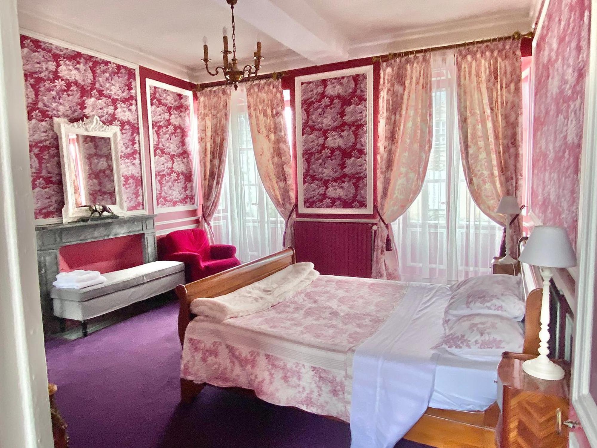 L'Hotel De Herce Chambre D'Hote Mayenne Exteriör bild
