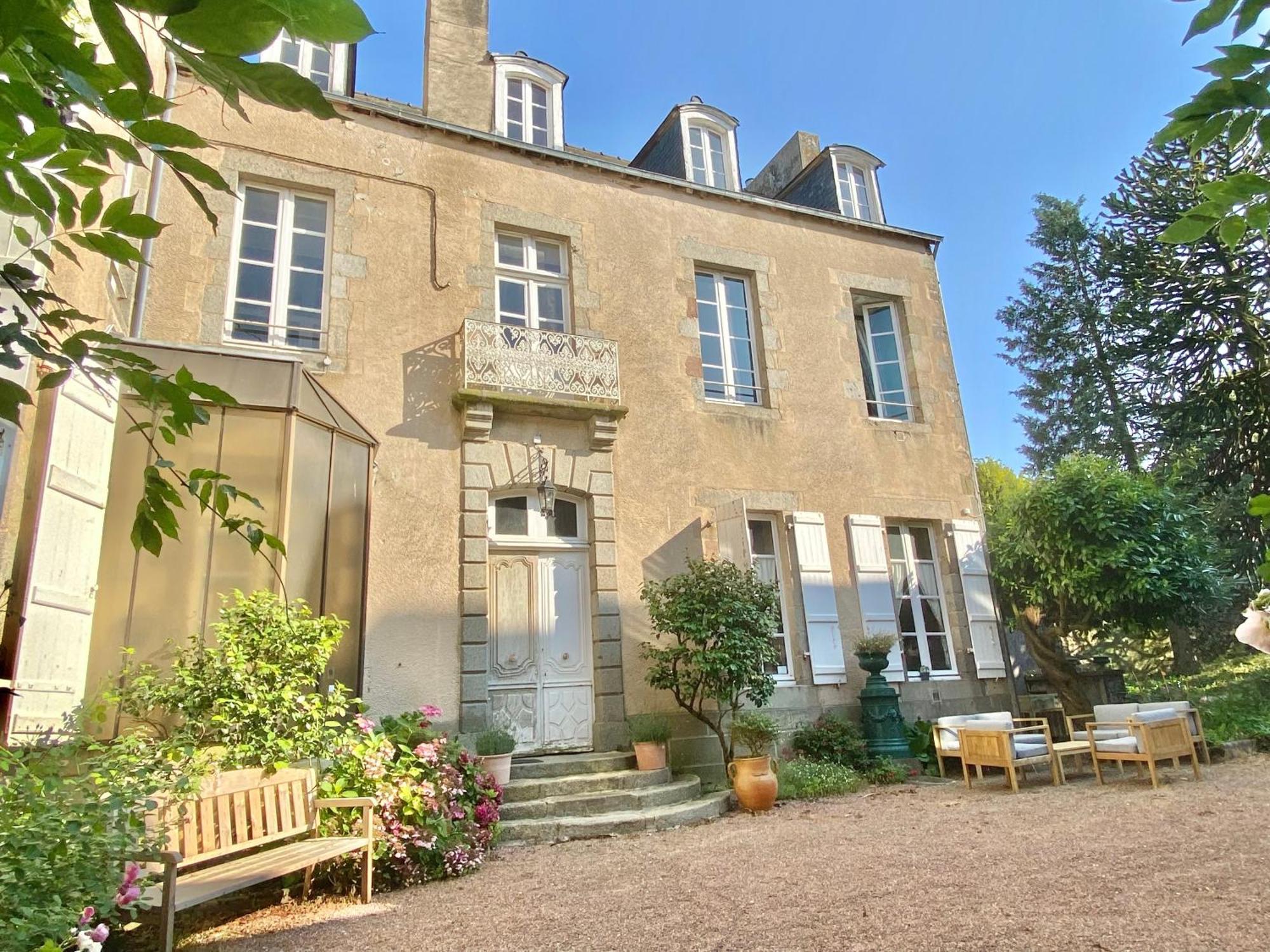 L'Hotel De Herce Chambre D'Hote Mayenne Exteriör bild